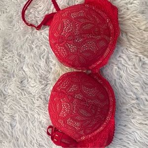 Victoria’s Secret push-up bra